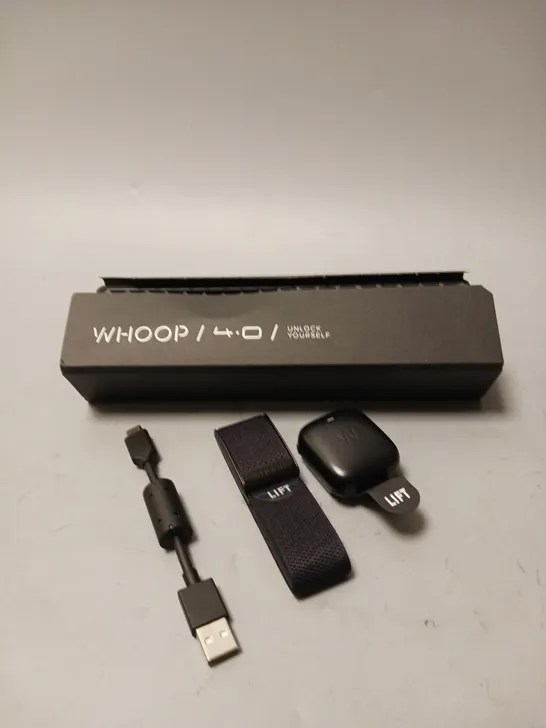 BOXED WHOOP 4.0 FITNESS TRACKER 