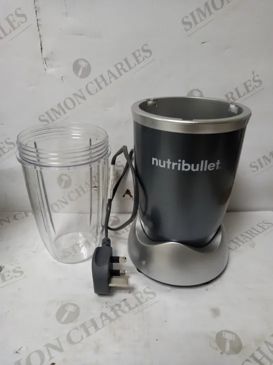 NUTRIBULLET 600 SERIES 600W NUTRITION EXTRACTOR 