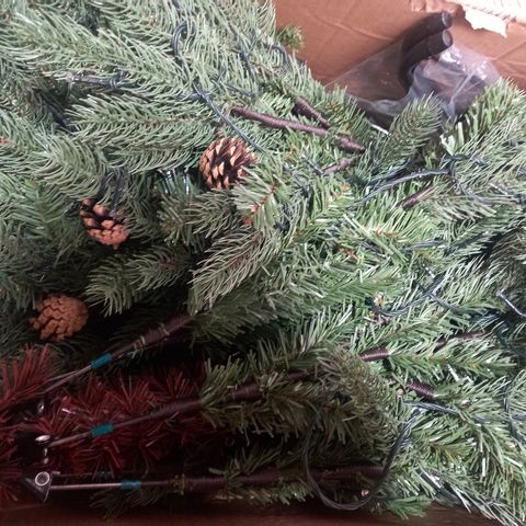 WERCHRISTMAS PRE-LIT CRAFORD CHRISTMAS TREE WITH PINECONES & 500 CHASING WARM LED LIGHTS-collection only