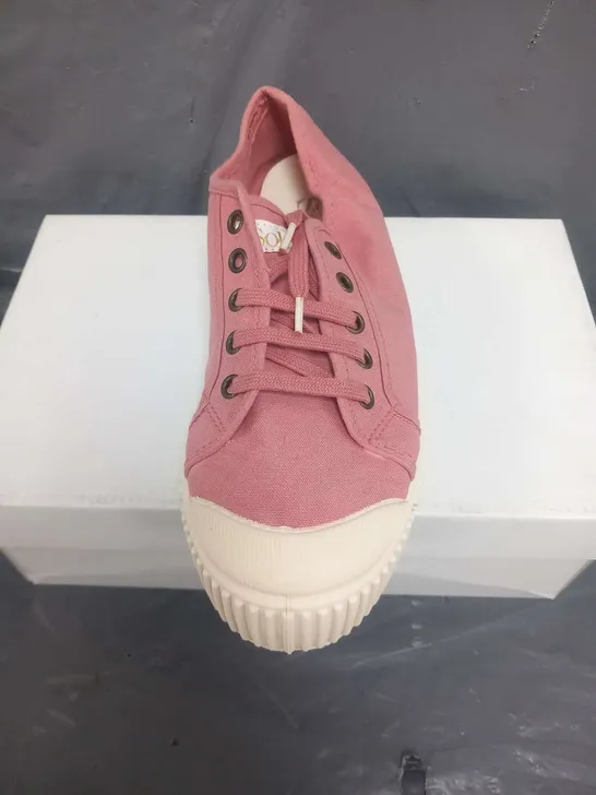 BOXED SOLEA BUMP PALE PINK CANVAS SNEAKERS SIZE 36