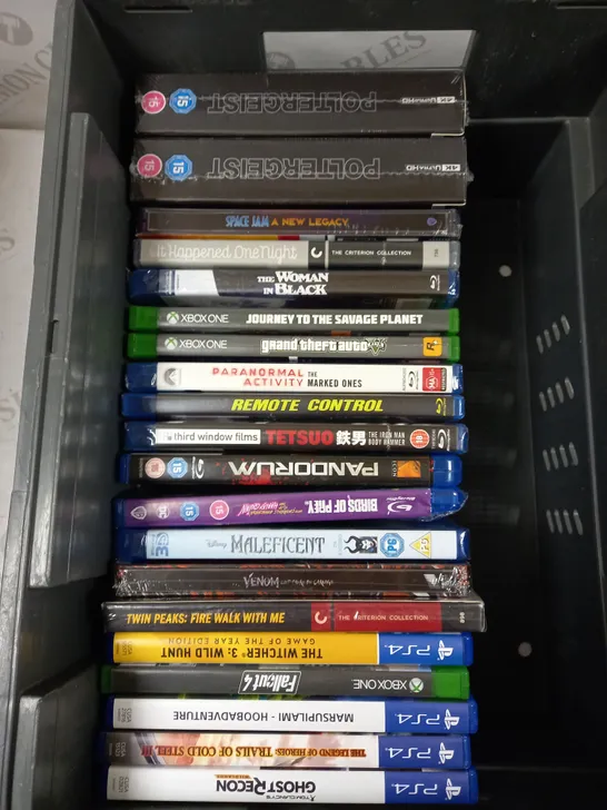 BOX OF APPROXIMATELY 20 ASSORTED BLU RAYS, DVDS & VIDEO GAMES TO INCLUDE SPACE JAM, GTA V, MALEFICENT ETC 