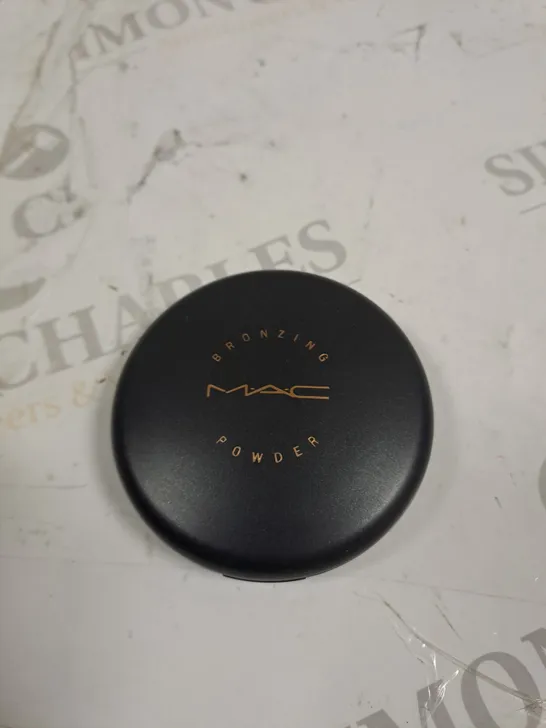 MAC BRONZING POWDER 