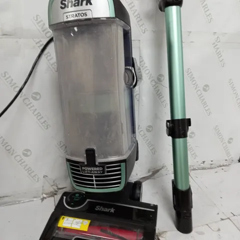 BOXED SHARK STRATOS UPRIGHT VACUUM CLEANER NZ860UK