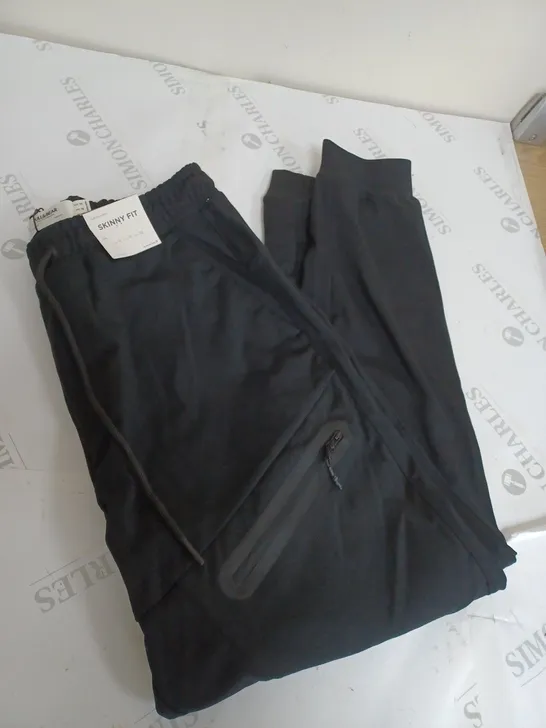 PULL AND BEAR SKINNY FIT JOGGERS SIZE M