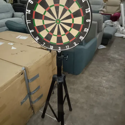 DARTBOARD WITH HEIGHT ADJUSTABLE STAND