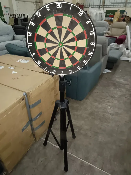 DARTBOARD WITH HEIGHT ADJUSTABLE STAND