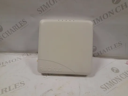 RUCKUS ZONEFLEX R500 ACCESS POINT