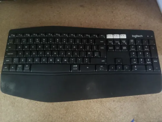 LOGITECH MK850 PERFORMANCE KEYBOARD