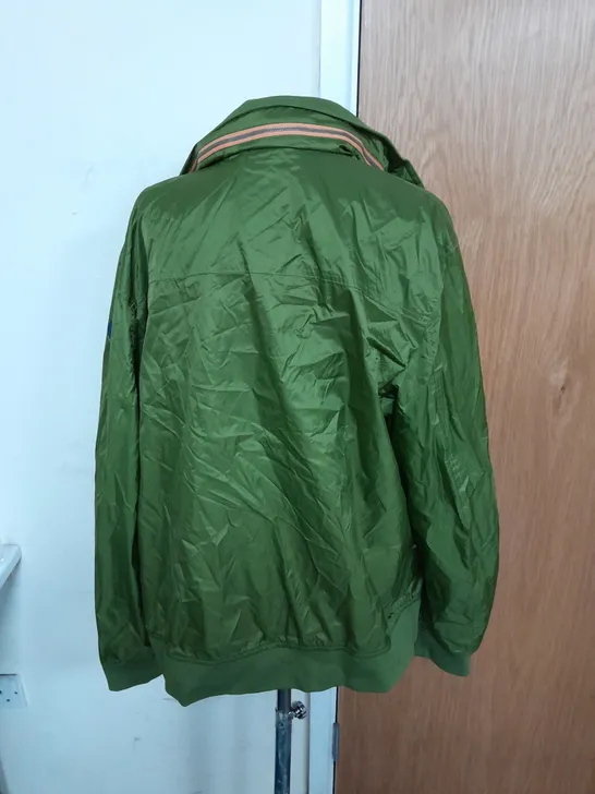 TIMBALAND WATERPROOF JACKET WITH ZIP AWAY HOOD IN GREEN AND ORANGE SIZE XL