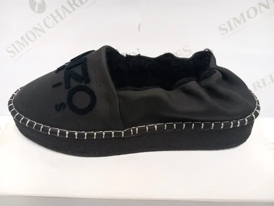 BOXED PAIR OF KENZO SLIPPER BLACK SIZE 37