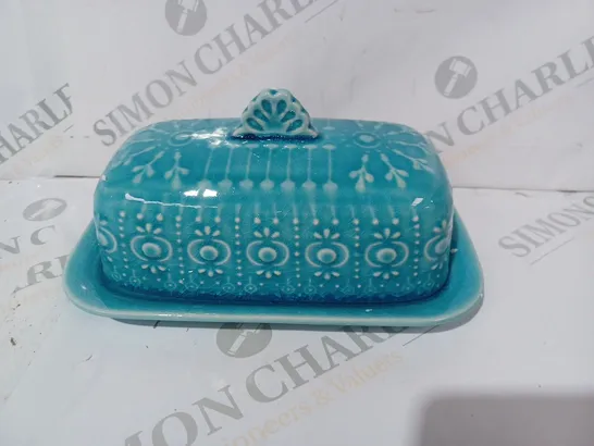 BOXED UNBRANDED BUTTER DISH IN BLUE