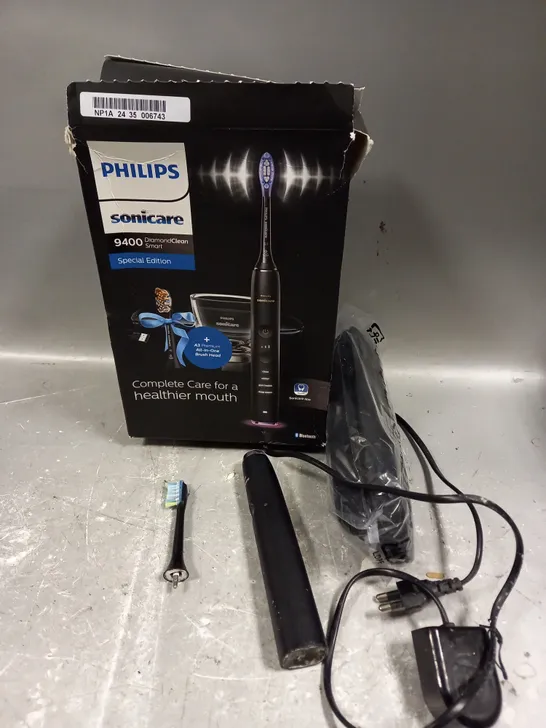 BOXED PHILIPS SONICARE 9400 DIAMON CLEAN SMART ELECTRIC TOOTHBRUSH IN BLACK