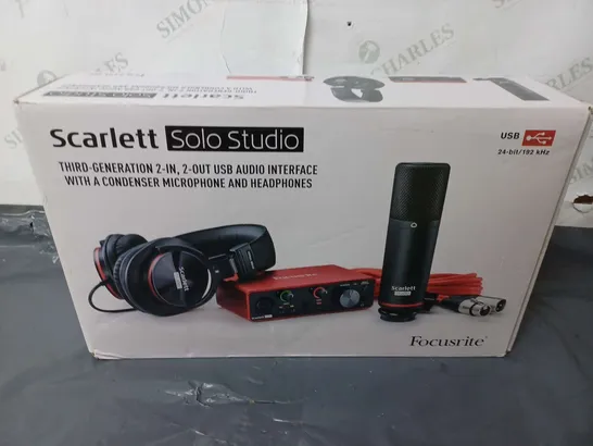 BOXED FOCUSRITE SCARLETT SOLO STUDIO SET