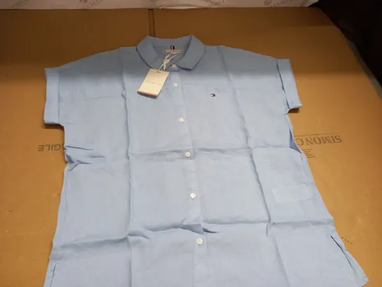 TOMMY HILFIGER LINEN SHIRT IN LIGHT BLUE - UK 10