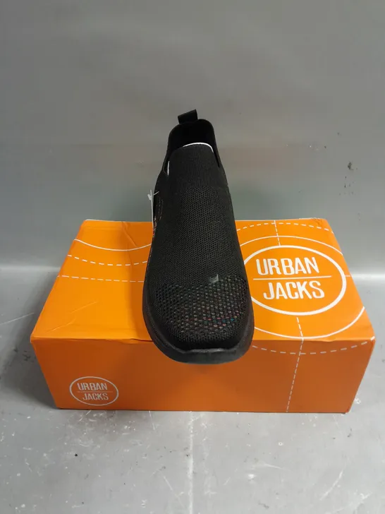 BOXED PAIR OF URBAN JACKS APPLETINI SLIP ON SHOES - 7