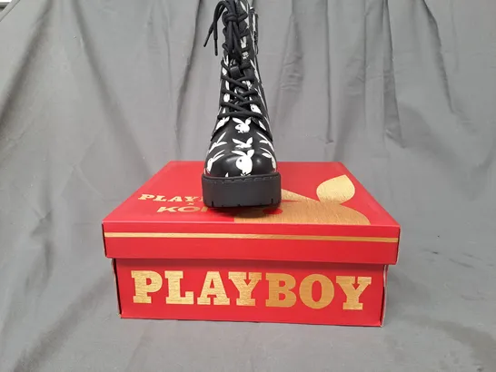 BOXED PAIR OF KOI PLAYBOY REPRISE WHITE SWITCH BOOTS UK SIZE 6