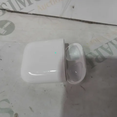 WIRELESS CHARGING CASE FOR AIRPODS