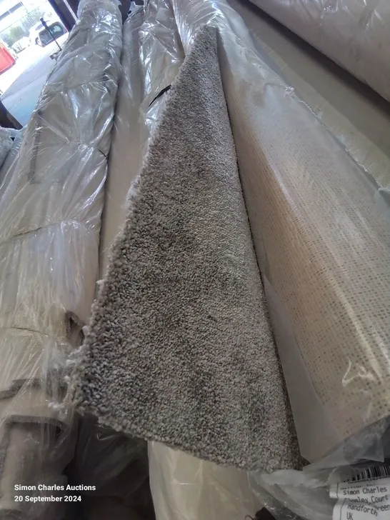 ROLL OF QUALITY FIRST IMPRESSIONS CLEAN CUT APPROXIMATELY 5.5M L X 4M W CARPET