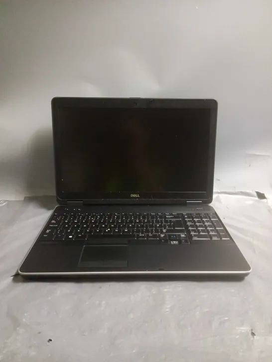 DELL LATITUDE E6540 LAPTOP 