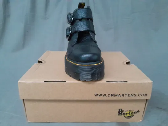 BOXED PAIR OF DR MARTENS DEVON FLWR ANKLE BOOTS IN BLACK UK SIZE 5