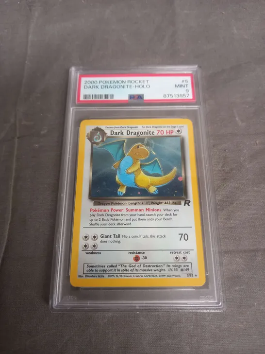 FRAMED AND GRADED COLLECTABLE TRADING POKEMON CARD - 2000 POKEMON ROCKET DARK DRAGONITE - HOLO - MINT PSA 9