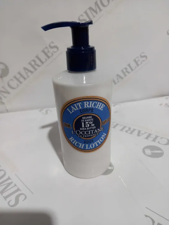 L'OCCITANE SHEA BUTTER RICH BODY LOTION 250ML