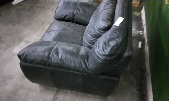 QUALITY BLACK LEATHER ARMCHAIR 