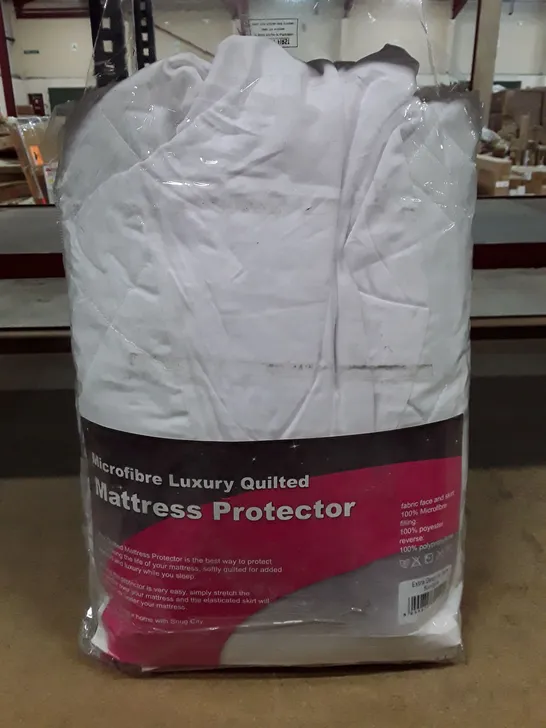 FITTED QUILTED MATTRESS PROTECTOR - WHITE // SIZE UNSPECIFIED (1 ITEM)