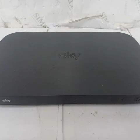 SKY Q BOX ES340D8