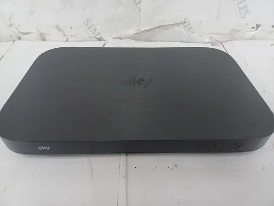 SKY Q BOX ES340D8