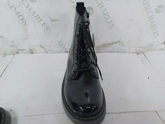 REIKER BLACK LACE UP BOOT - SIZE 39