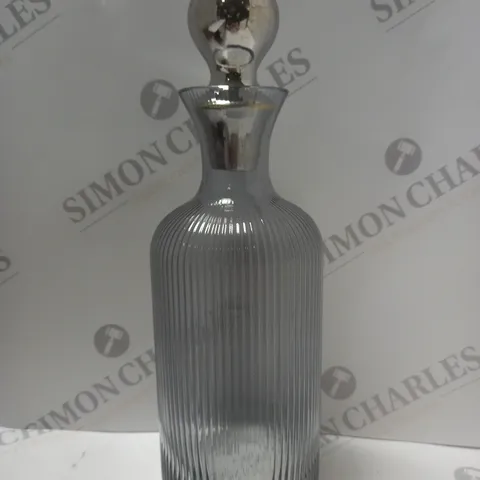 OUTLET BUNDLEBERRY BY AMANDA HOLDEN FLUTED GLASS DECANTER