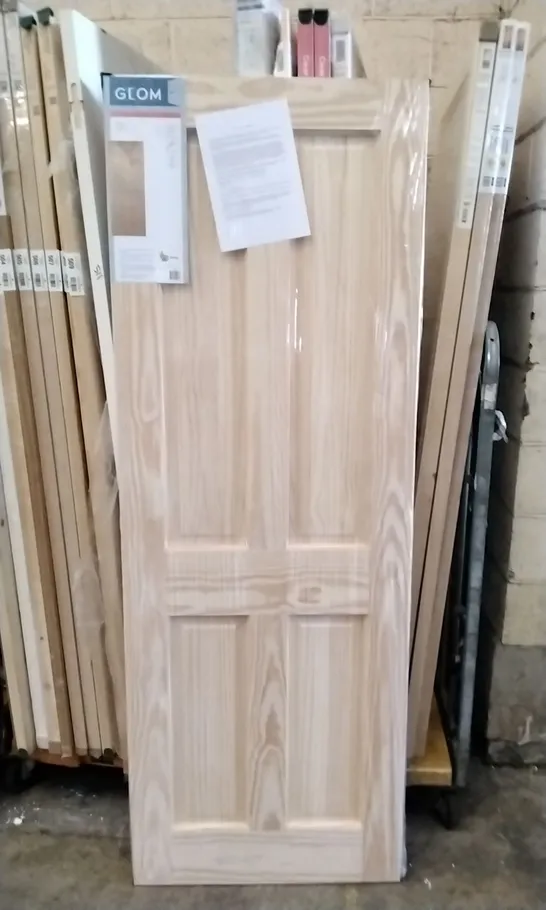 GEOM 4 PANEL CLEAR PINE INTERNAL DOOR 2040×726×40MM