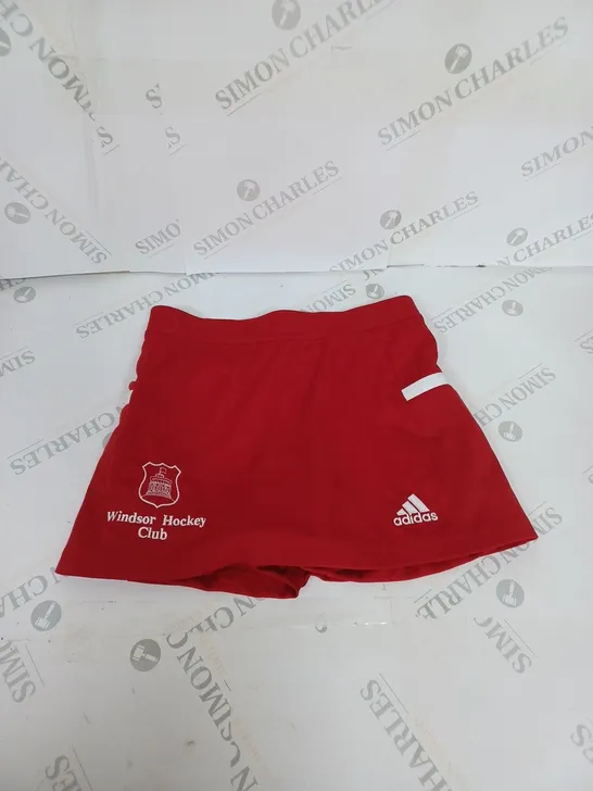 WINDSOR HOCKEY CLUB SKORT SIZE 11-12 YEARS