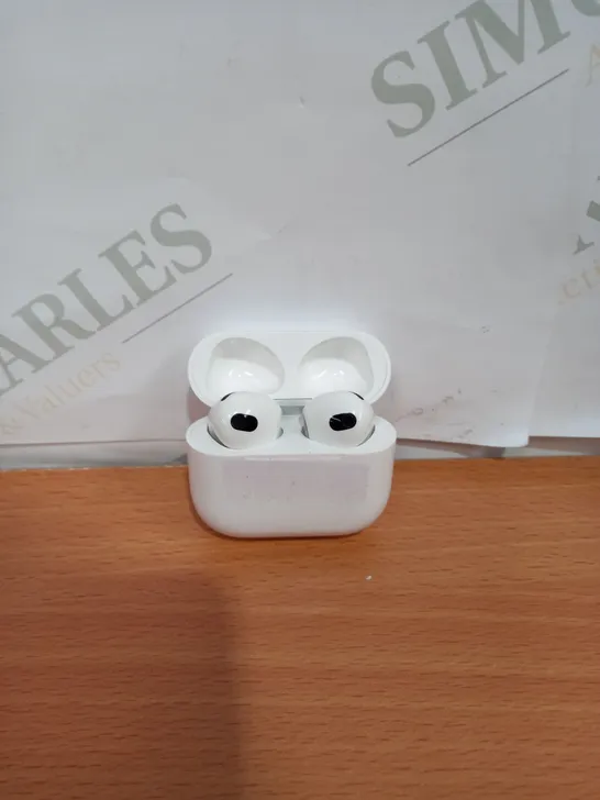 APPLE AIRPOD 3RD GENERATION