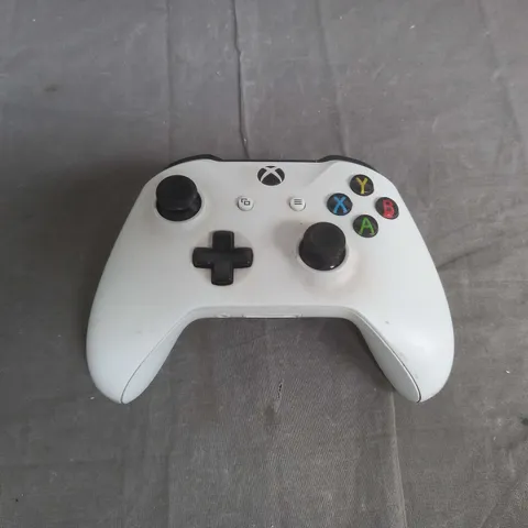 XBOX ONE CONTROLLER