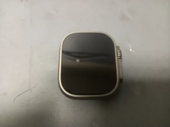 APPLE WATCH ULTRA 2 (49mm) (NO STRAP)