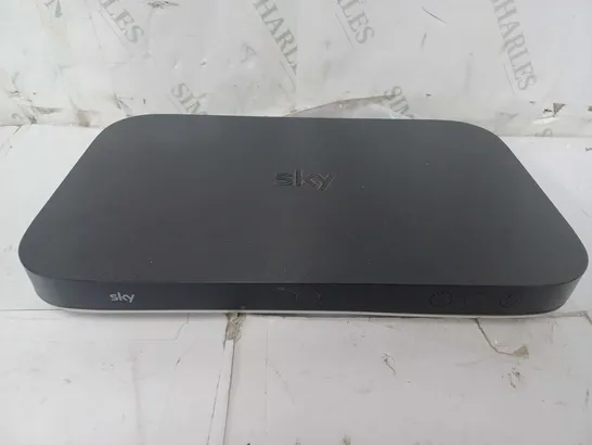 SKY Q BOX ES240 2TB SATELLITE RECEIVER