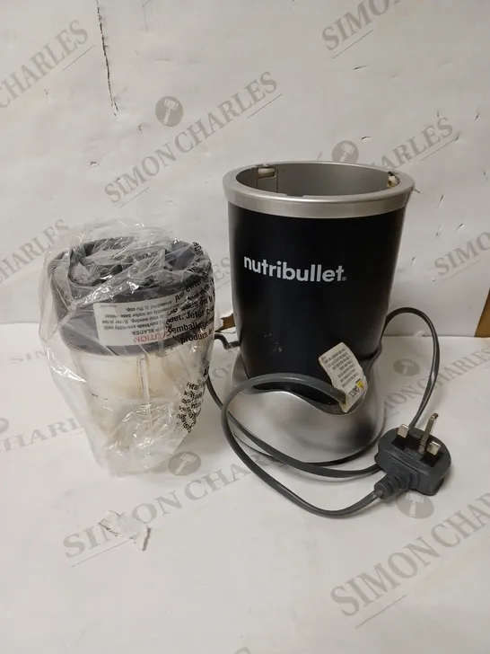 NUTRIBULLET 600 SERIES BLENDER 