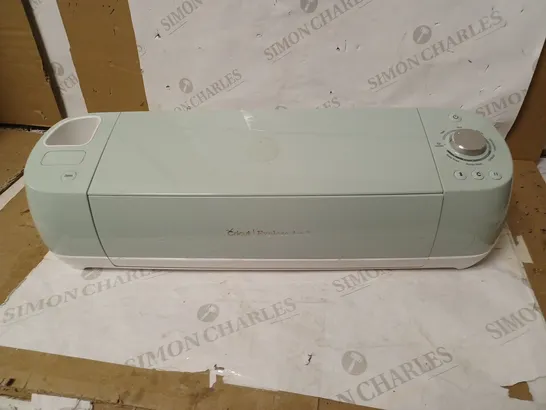 CRICUT EXPLORE AIR 2 CUTTING MACHINE