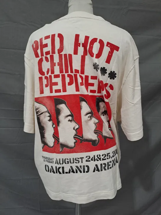 ABERCROMBIE & FITCH RED HOT CHILI PEPPERS T-SHIRT IN CREAM SIZE LARGE