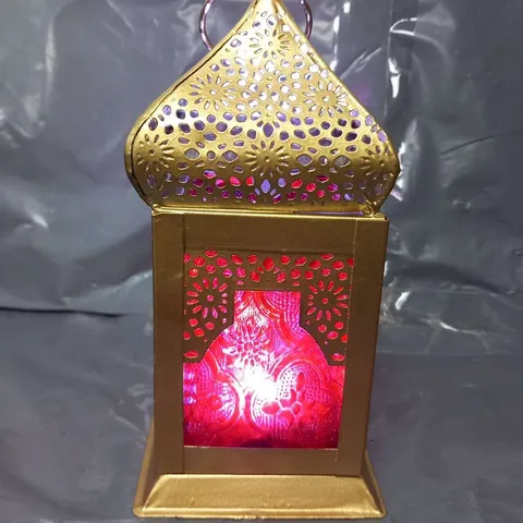 BOX OF APPROXIMATELY 18 DOORBUSTER - HANDMADE MOROCCAN STYLE LED LANTERN WITH GOLDEN FINISH (3XAAA BATTERY REQUIRED) - RED