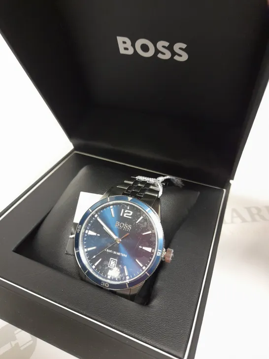 BOSS DRIFTER STAINLESS STEEL WATCH WITH CLASP DETAIL 