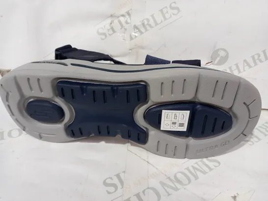 BOXED PAIR OF SKECHERS GO WALK ARCH FIT NAVY SANDALS - SIZE 7