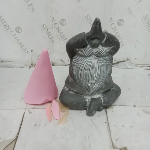 MY GARDEN STORIES SOLAR LED YOGA GNOME - PINK