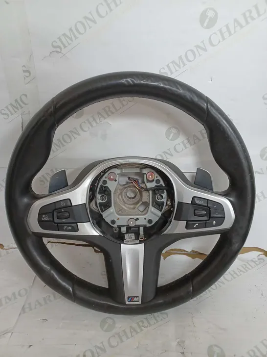 BMW 3 SERIES STEERING WHEEL WITH BUTTON AND FLAPPER GEAR MODULES 