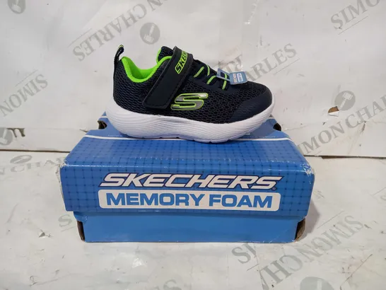 BOXED PAIR OF SKECHERS MEMORY FOAM KID'S SHOES IN NAVY/LIME UK SIZE 5