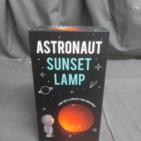 ASTRONAUT SUNSET LAMP