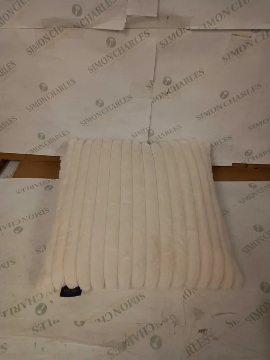 RACHEL ROY WHITE PLUSH CUSHION 