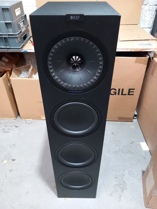 PAIR OF KEF Q950 FLOORSTANDING SPEAKERS